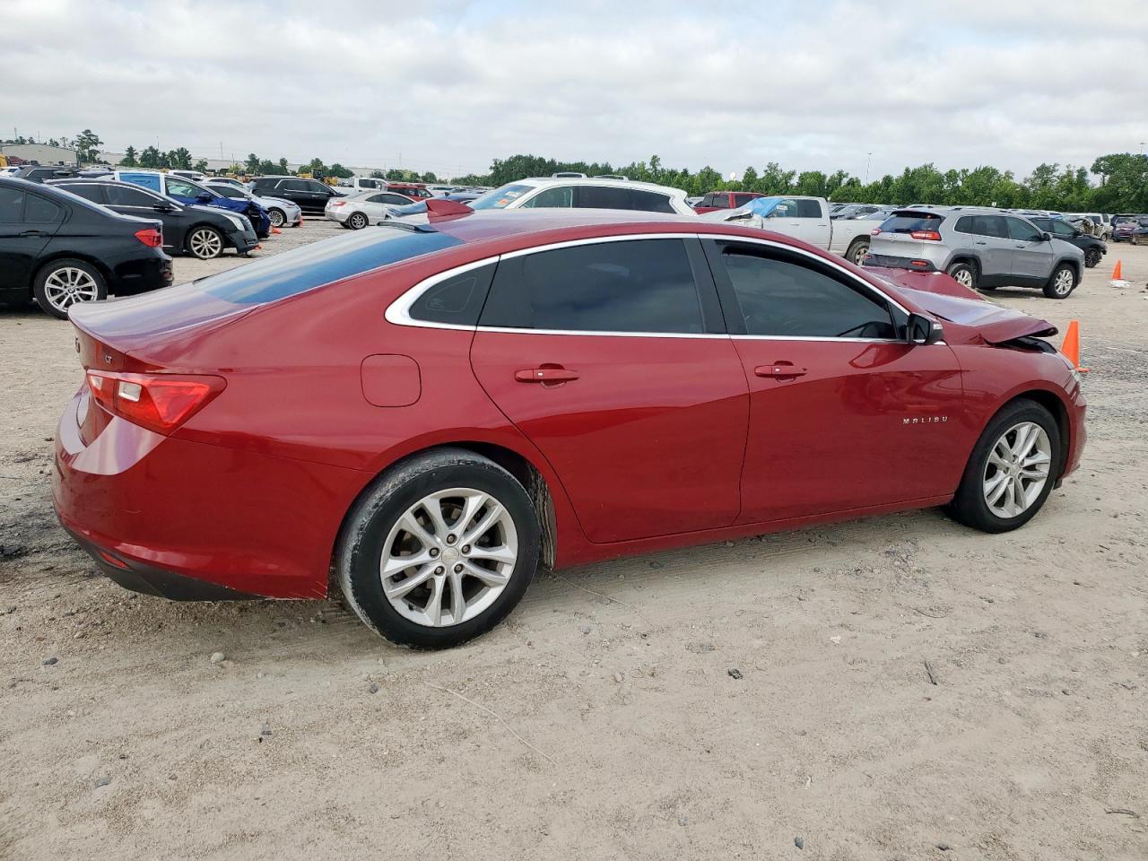 2017 Chevrolet Malibu Lt - Image 3