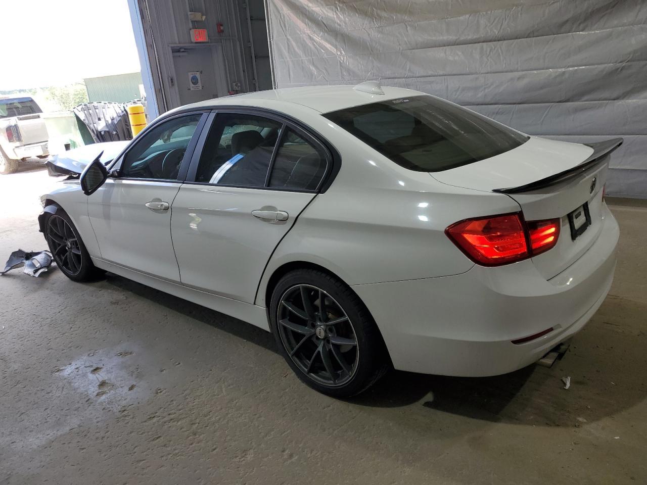 2013 BMW 328 Xi - Фото 2