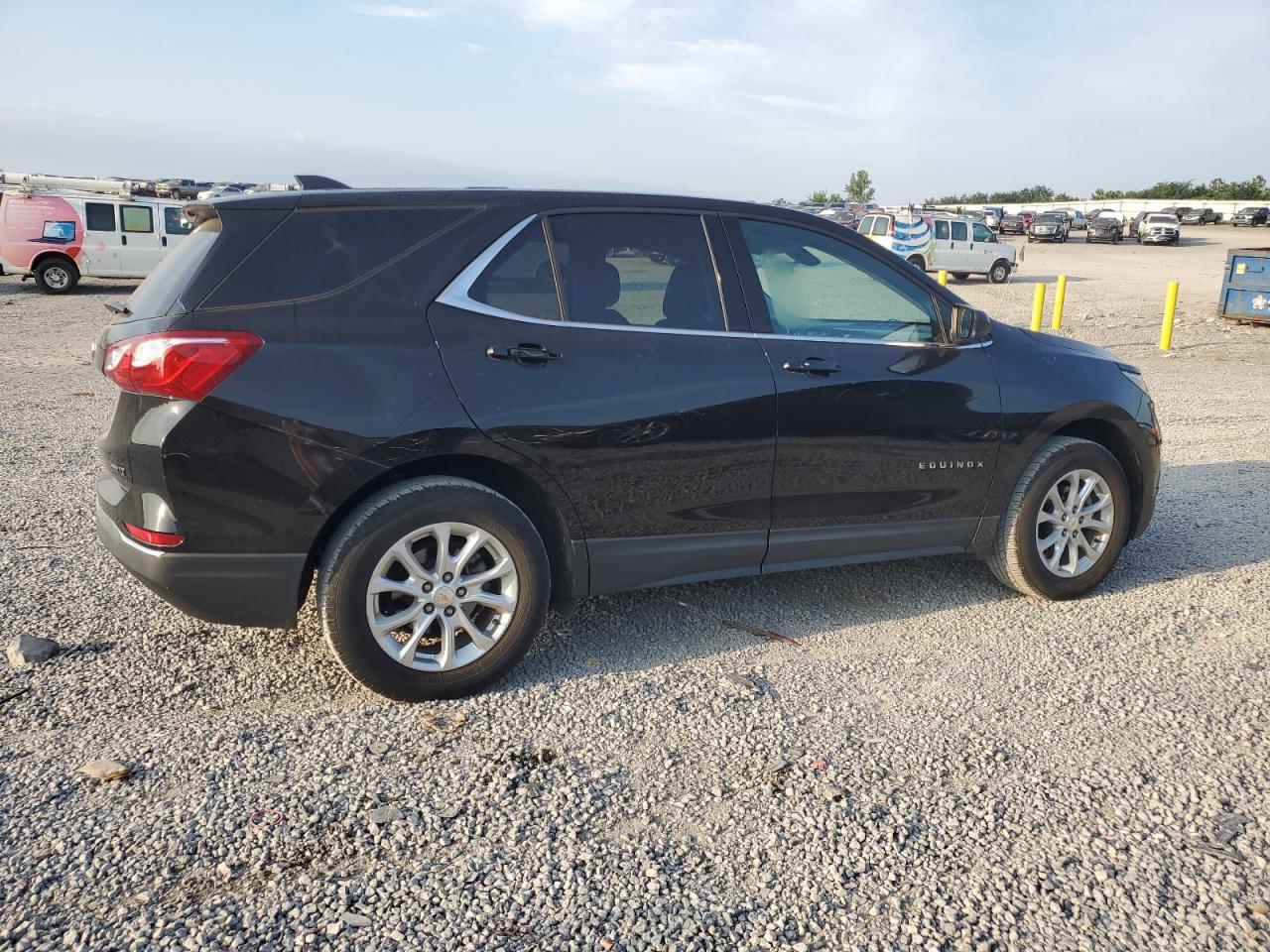 2019 Chevrolet Equinox Lt - Image 3
