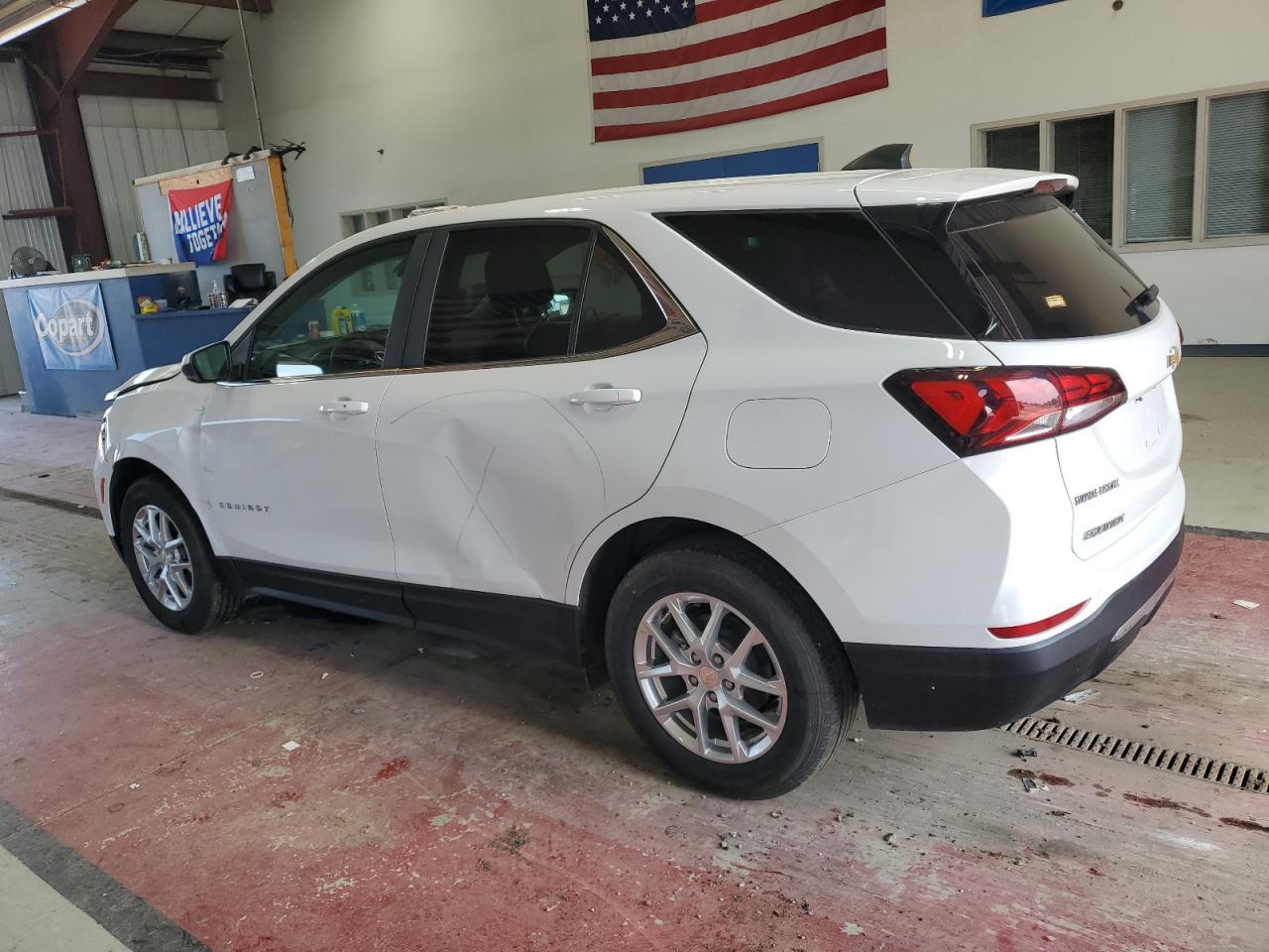 2022 Chevrolet Equinox Lt - Фото 2
