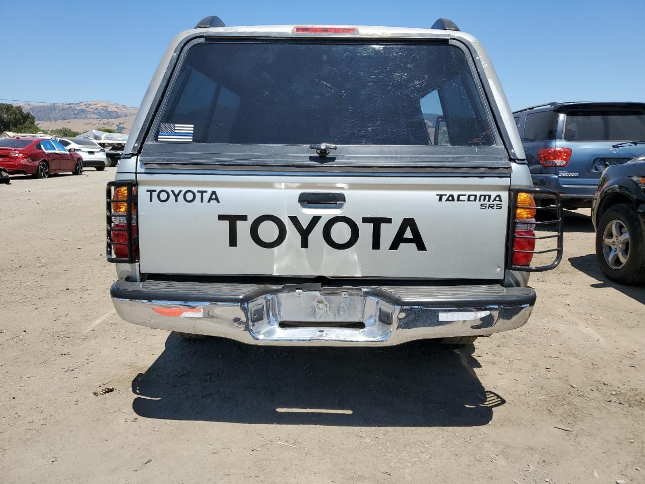 2004 Toyota Tacoma Xtracab - Image 6