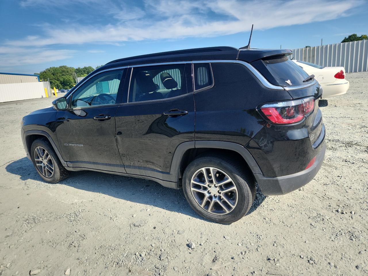2020 Jeep Compass Latitude - Фото 2