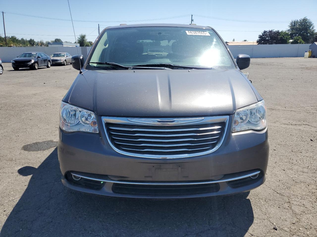 2015 Chrysler Town & Country Touring Touring - Фото 5