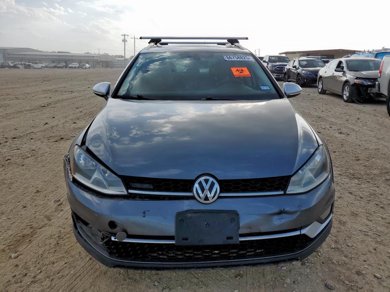 2017 Volkswagen Golf Alltrack S - Image 5
