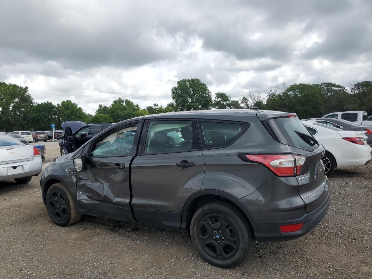 2018 Ford Escape S - Фото 2
