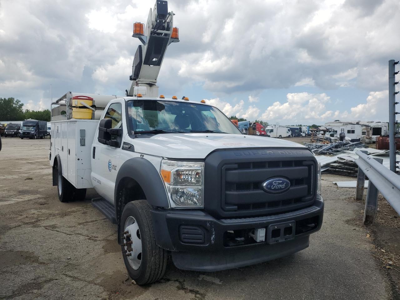 2013 Ford F450 Super Duty - Фото 4