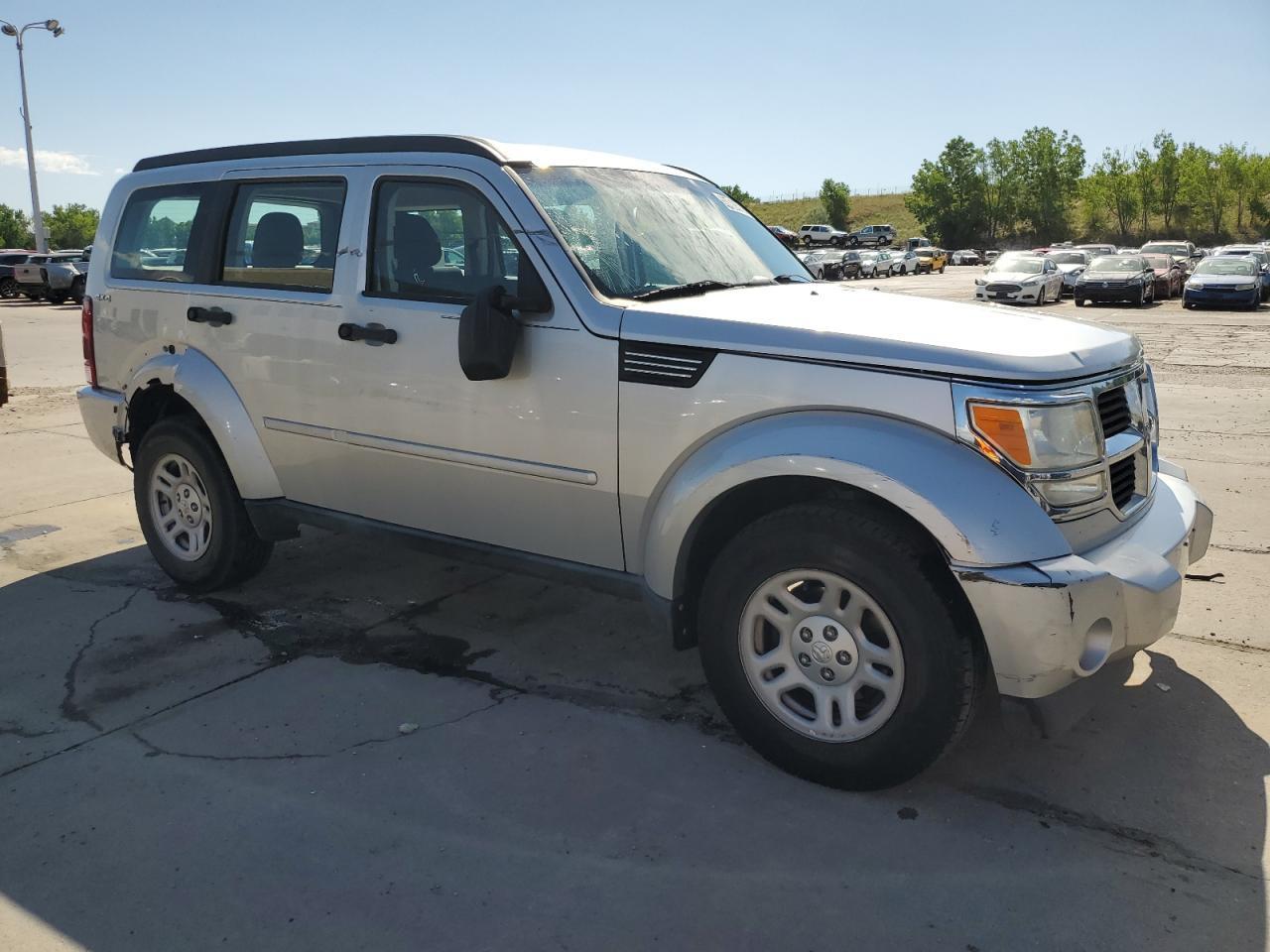 2011 Dodge Nitro Se - Image 4