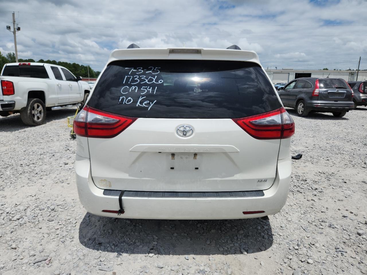 2020 Toyota Sienna Xle - Фото 6
