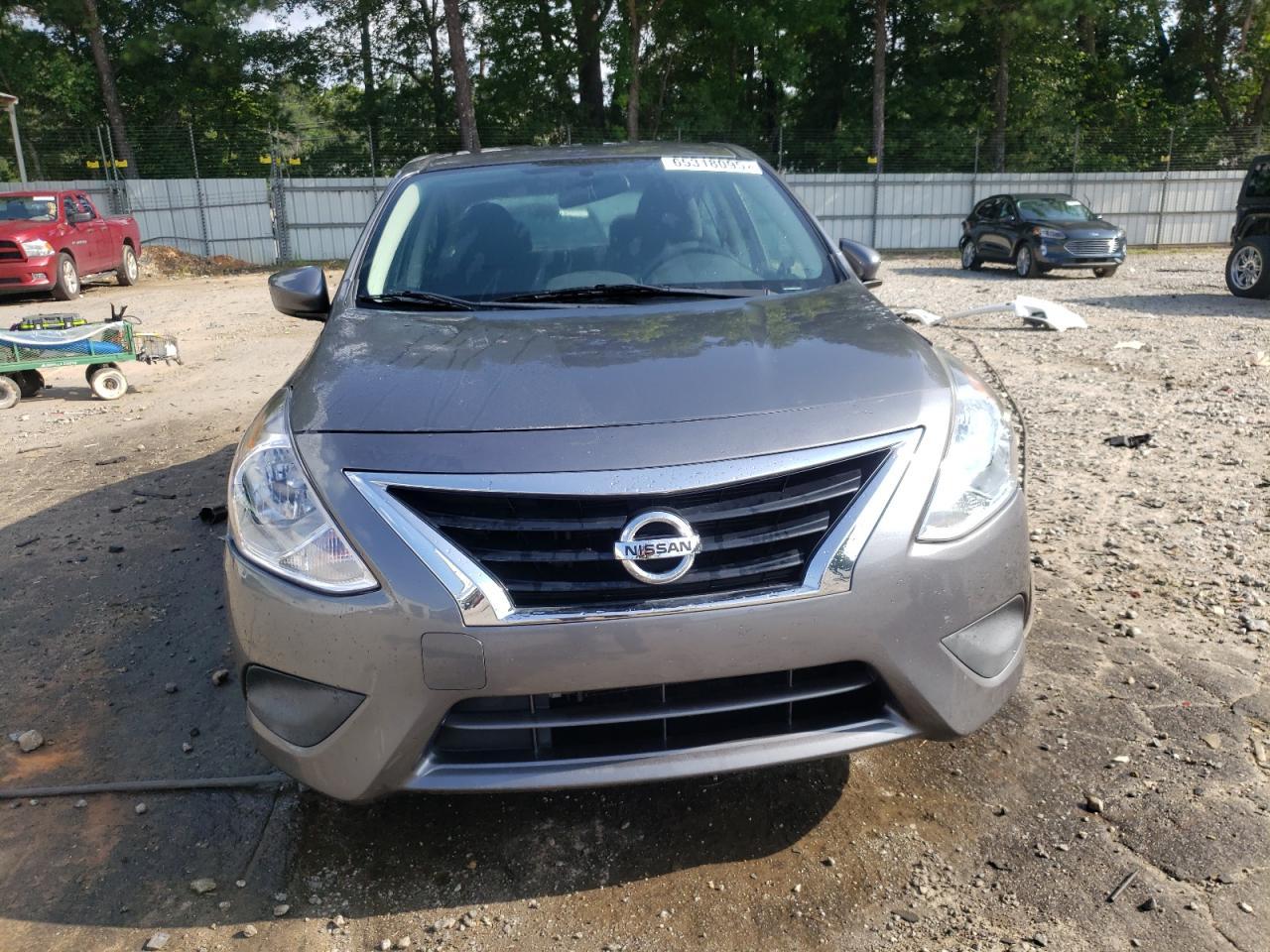 2016 Nissan Versa S - Фото 5