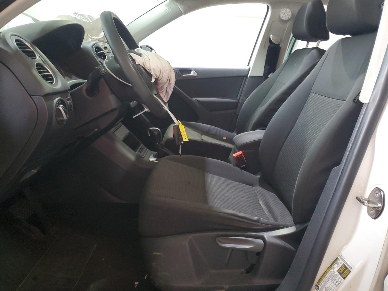 2012 Volkswagen Tiguan S - Фото 7