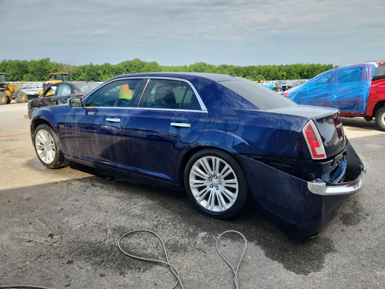 2014 Chrysler 300C - Фото 2