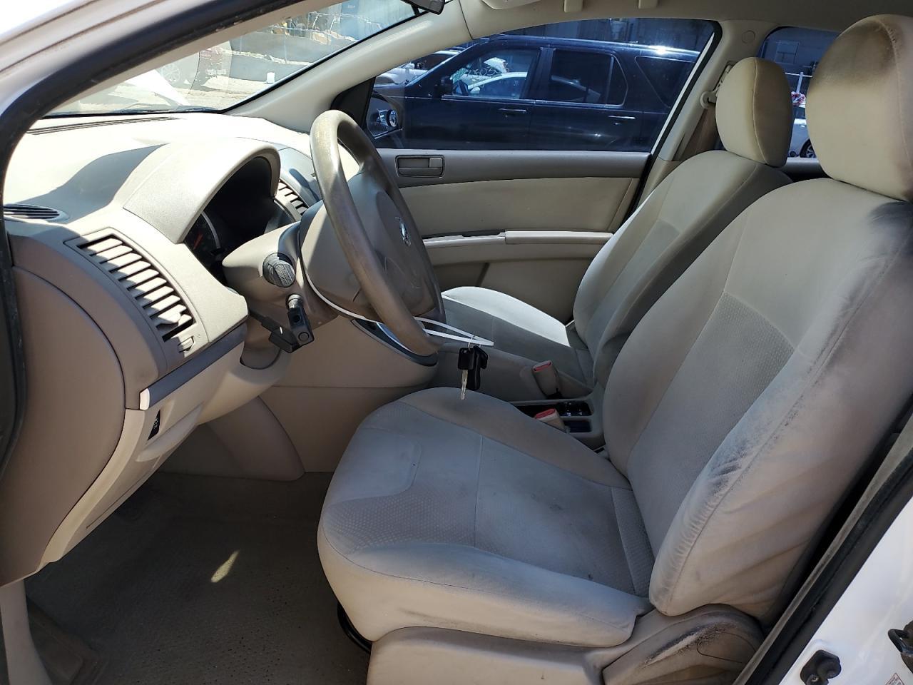 2012 Nissan Sentra 2.0 - Image 7