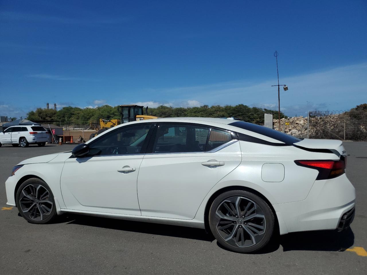 2024 Nissan Altima Sr - Фото 2