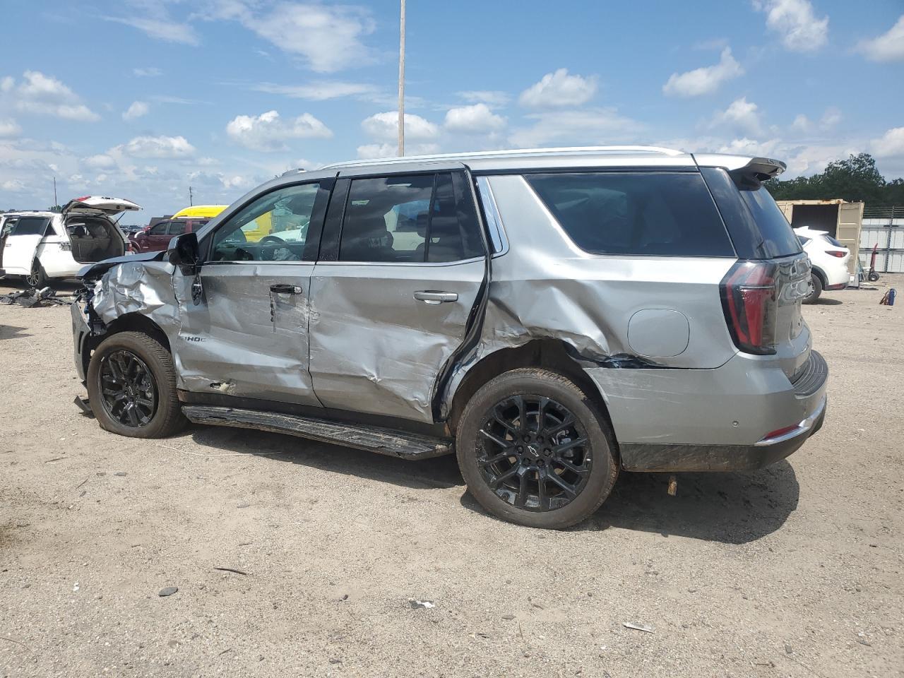 2025 Chevrolet Tahoe K1500 Ls - Фото 2
