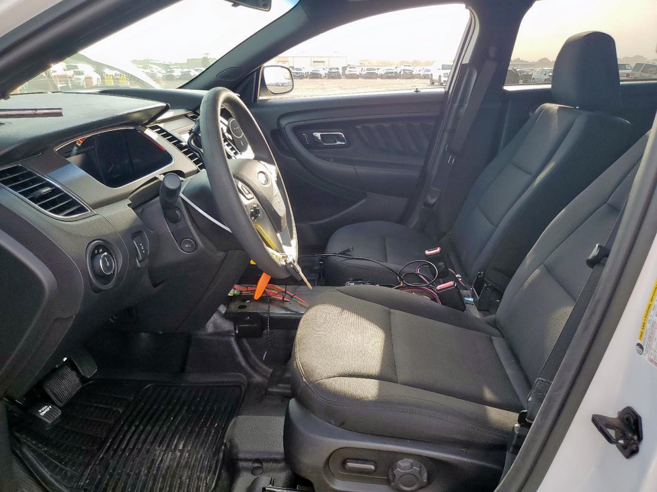 2018 Ford Taurus Police Interceptor - Фото 7