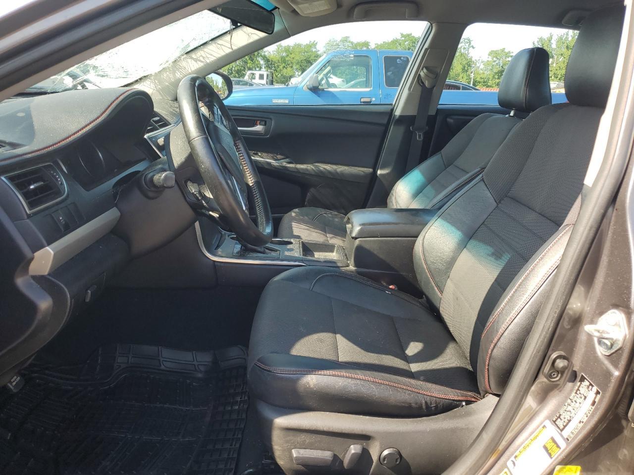 2016 Toyota Camry Le - Image 7