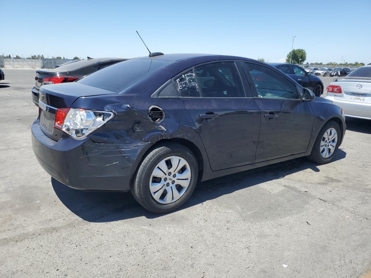2015 Chevrolet Cruze Ls - Фото 3