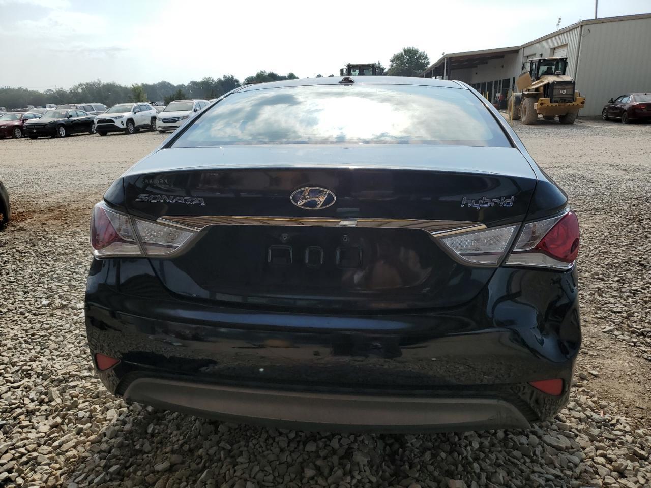 2012 Hyundai Sonata Hybrid - Image 6