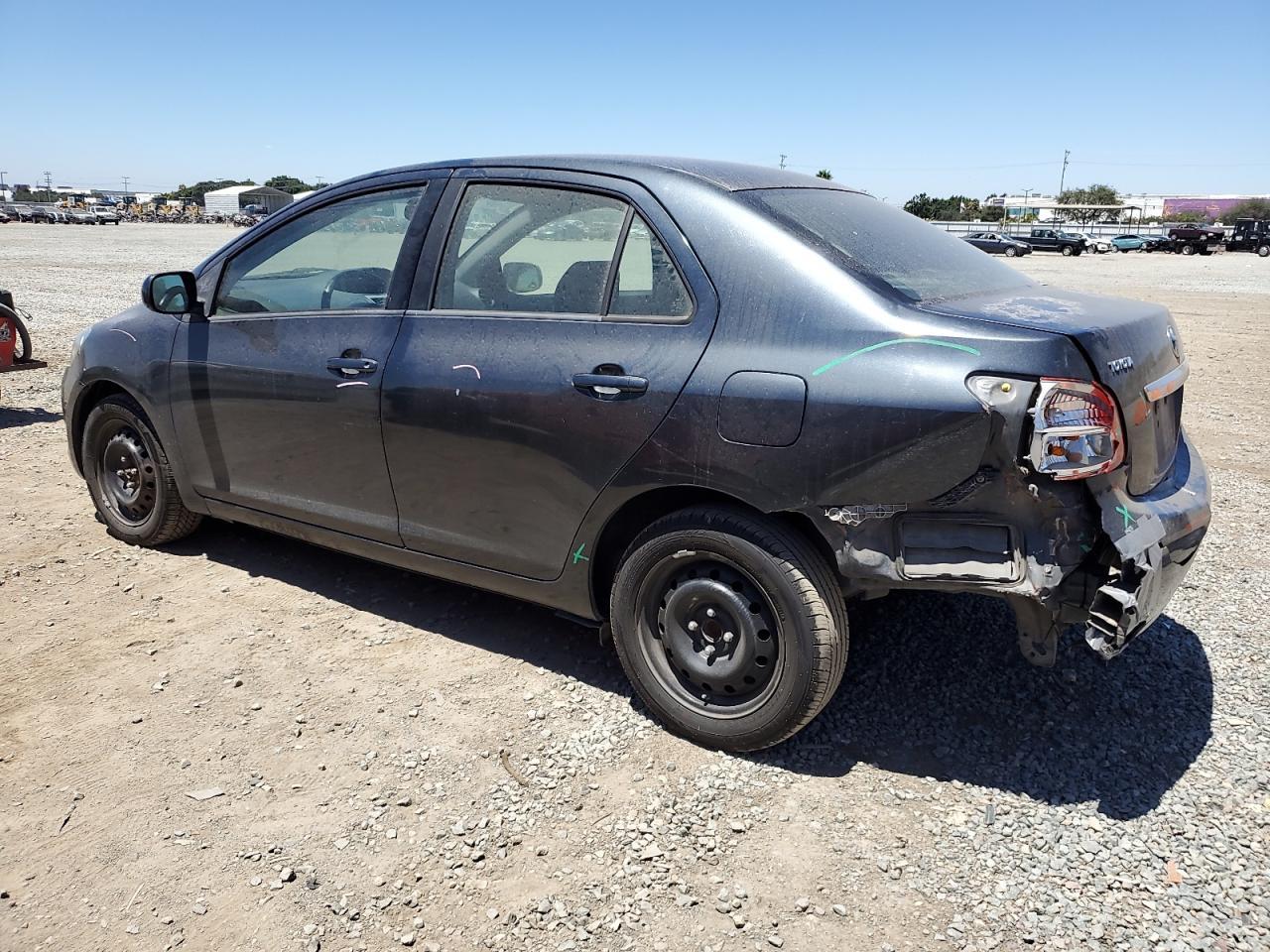 2009 Toyota Yaris - Фото 2