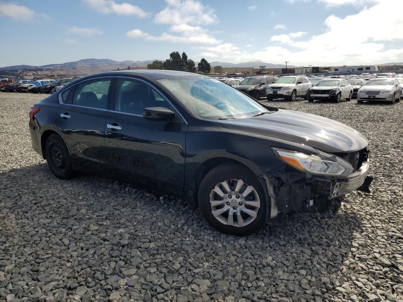 2018 Nissan Altima 2.5 - Image 4