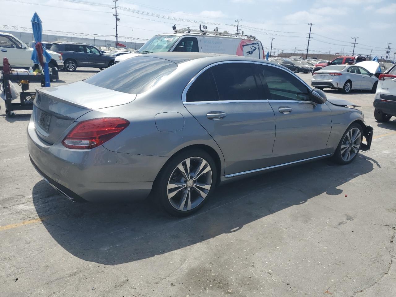 2015 Mercedes-Benz C 300 - Фото 3