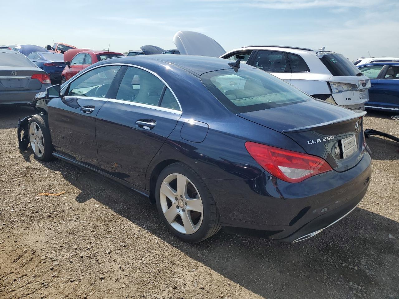 2017 Mercedes-Benz Cla 250 4Matic - Фото 2