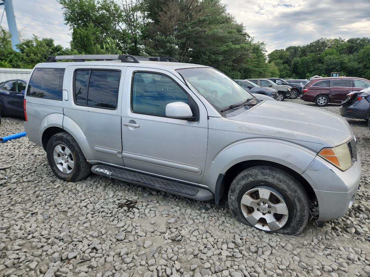 2005 Nissan Pathfinder Le - Фото 4