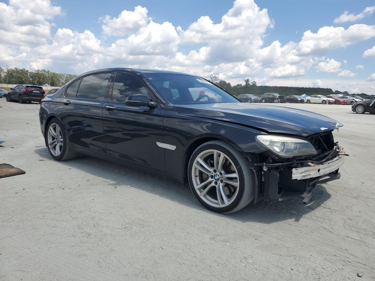 2013 BMW 750 Li - Фото 4