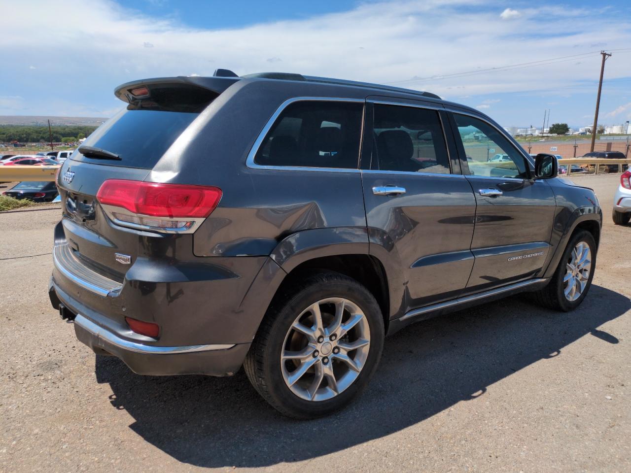 2015 Jeep Grand Cherokee Summit - Image 3