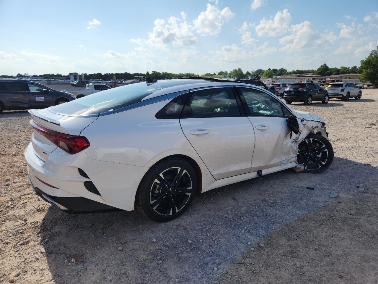 2023 Kia K5 Gt Line - Фото 3