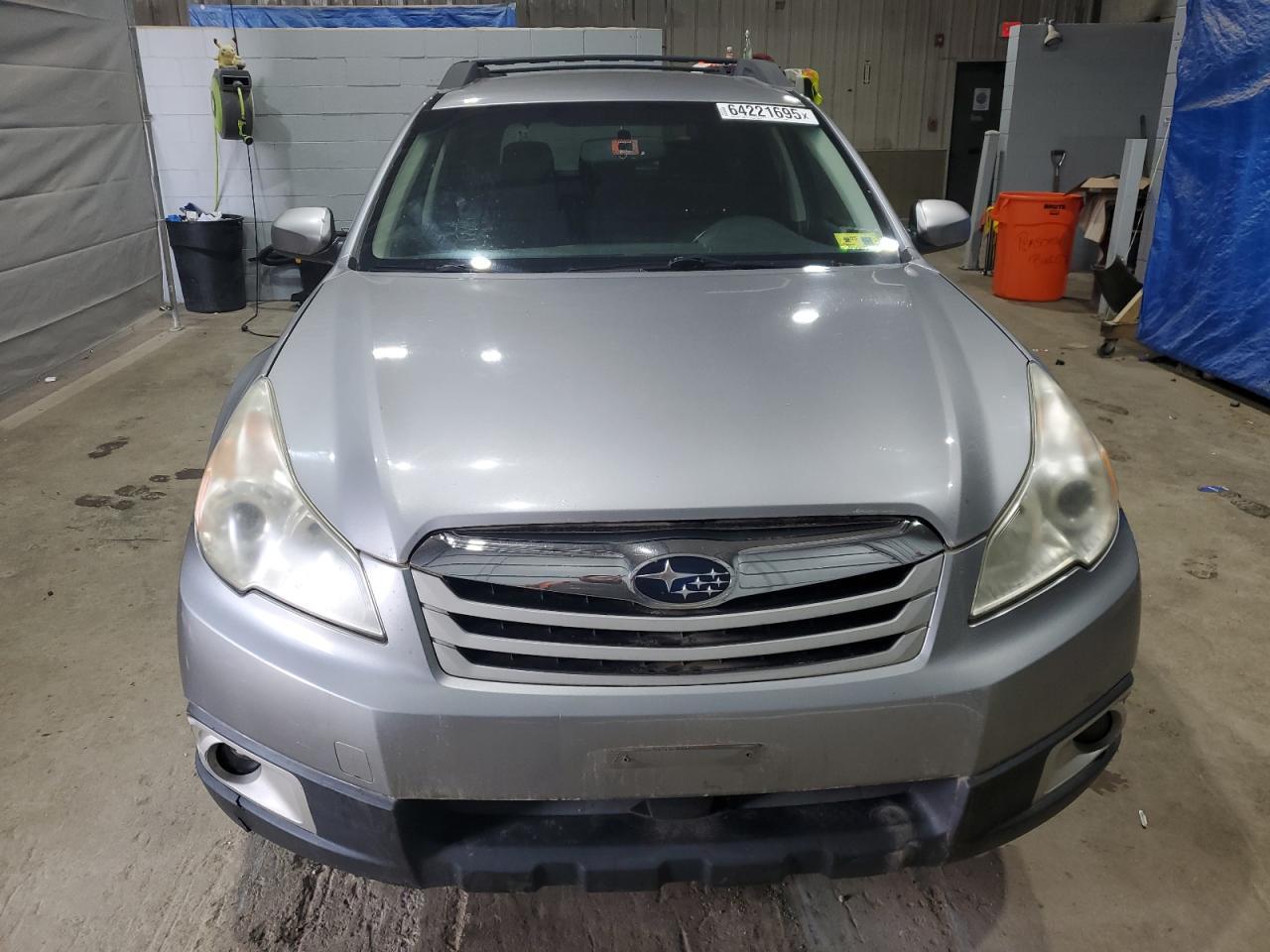 2010 Subaru Outback 2.5I Premium - Image 5