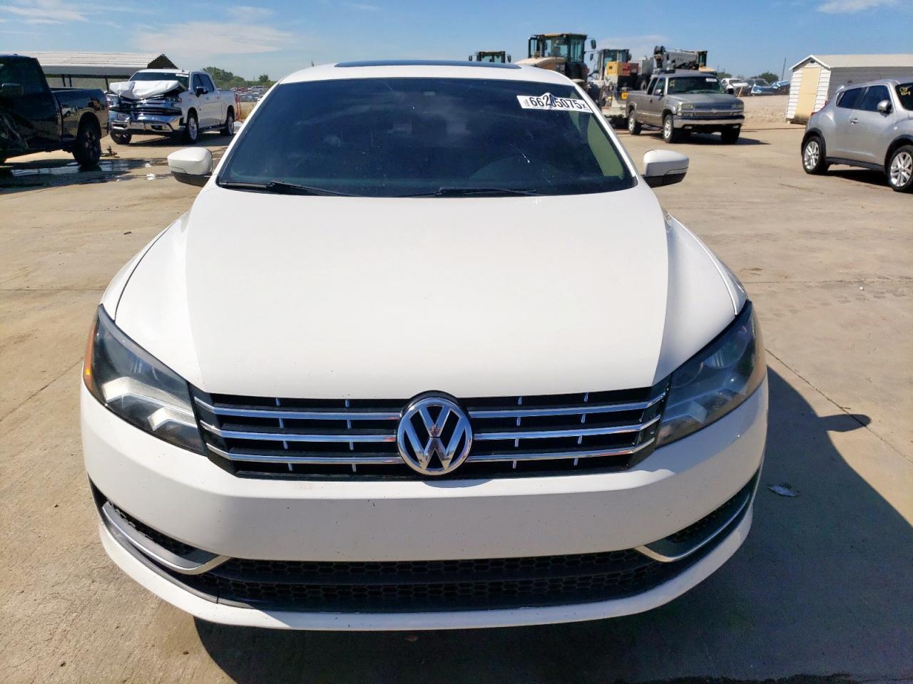 2014 Volkswagen Passat Se - Фото 5
