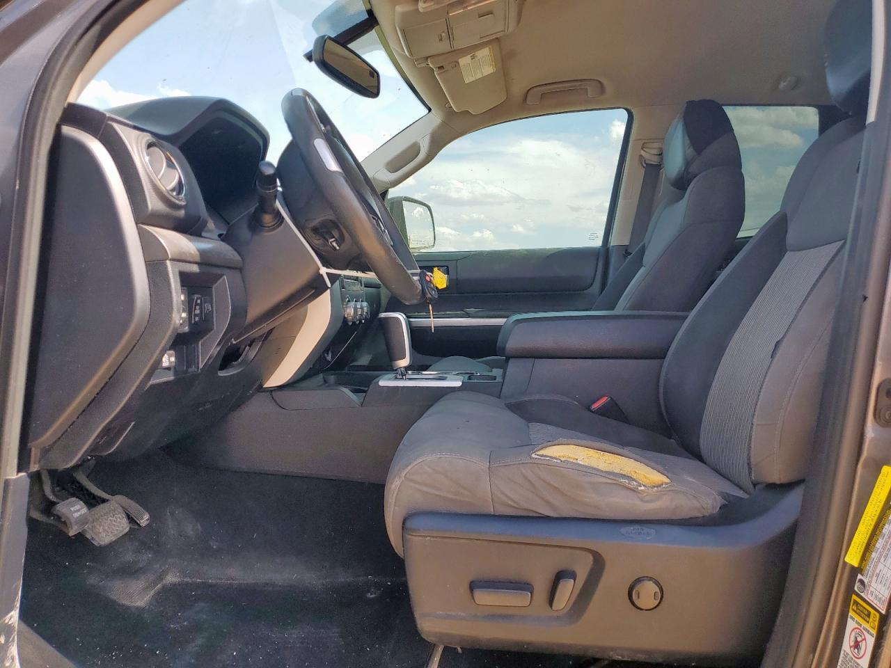 2014 Toyota Tundra Double Cab Sr - Image 7