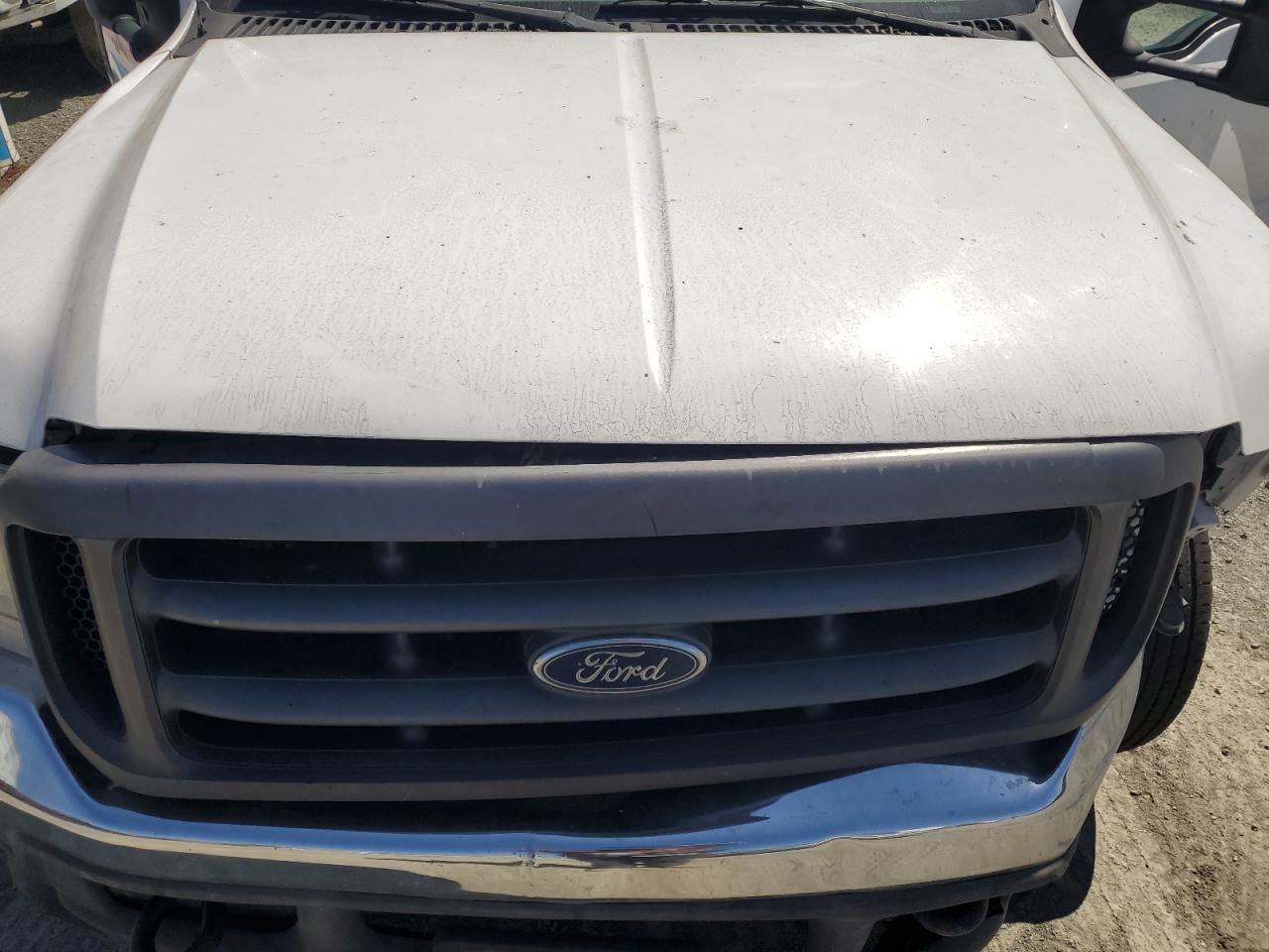 2004 Ford F350 Super Duty - Image 7