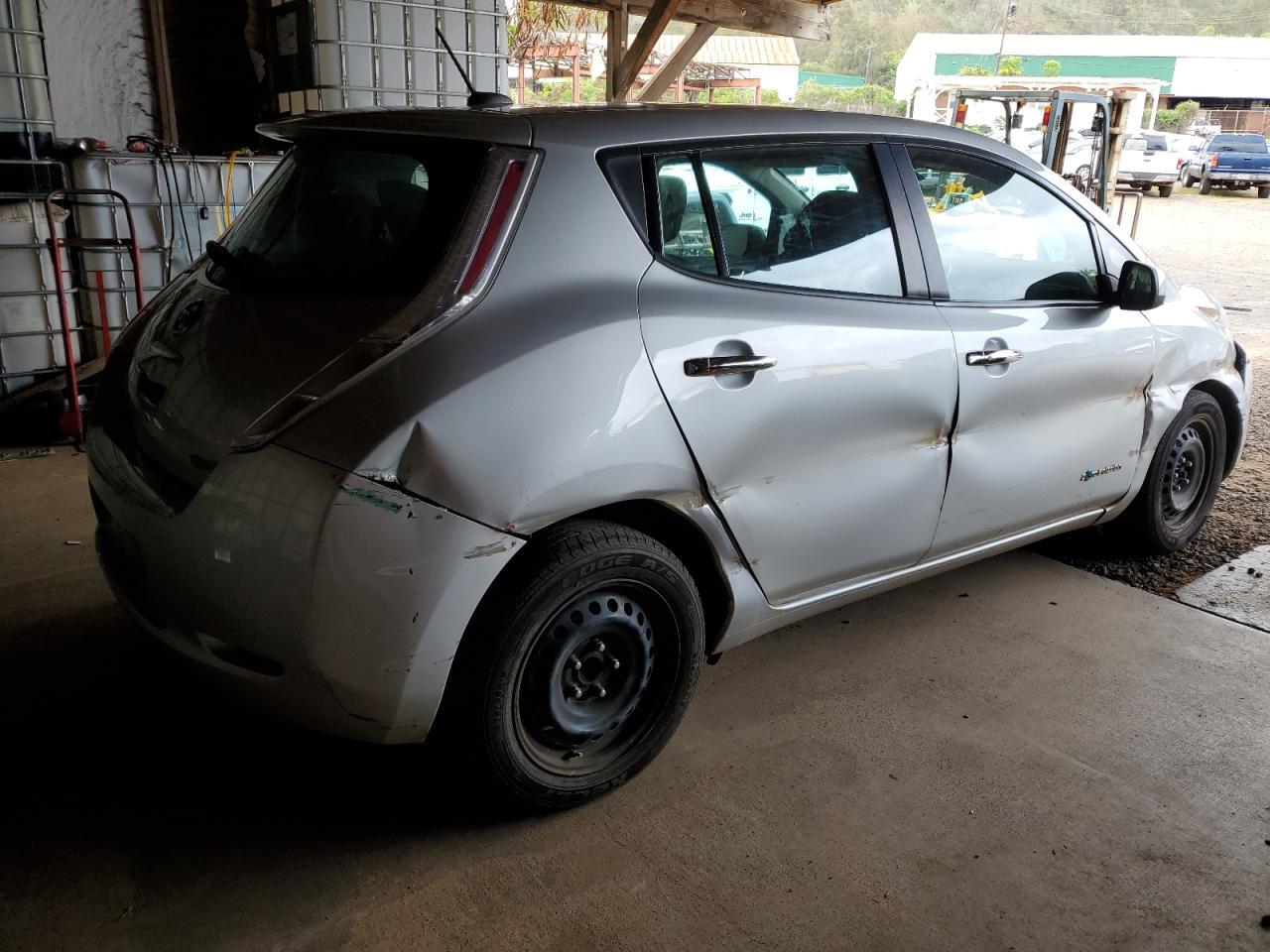 2017 Nissan Leaf S - Фото 3