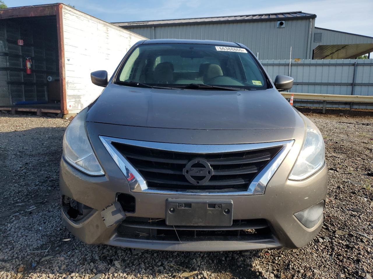 2015 Nissan Versa S - Фото 5