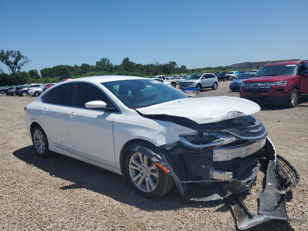 2015 Chrysler 200 Limited - Фото 4
