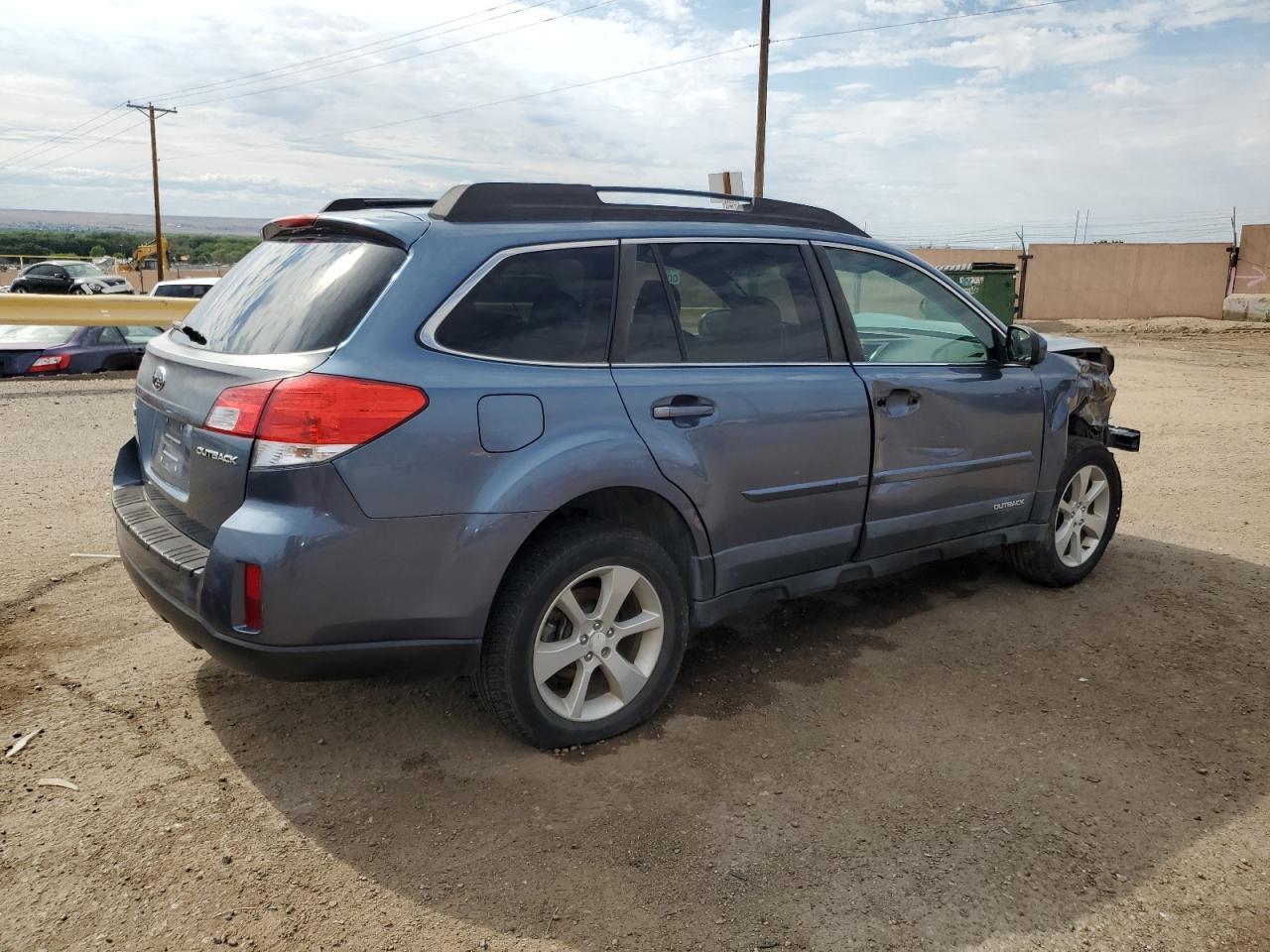 2013 Subaru Outback 2.5I Premium - Image 3