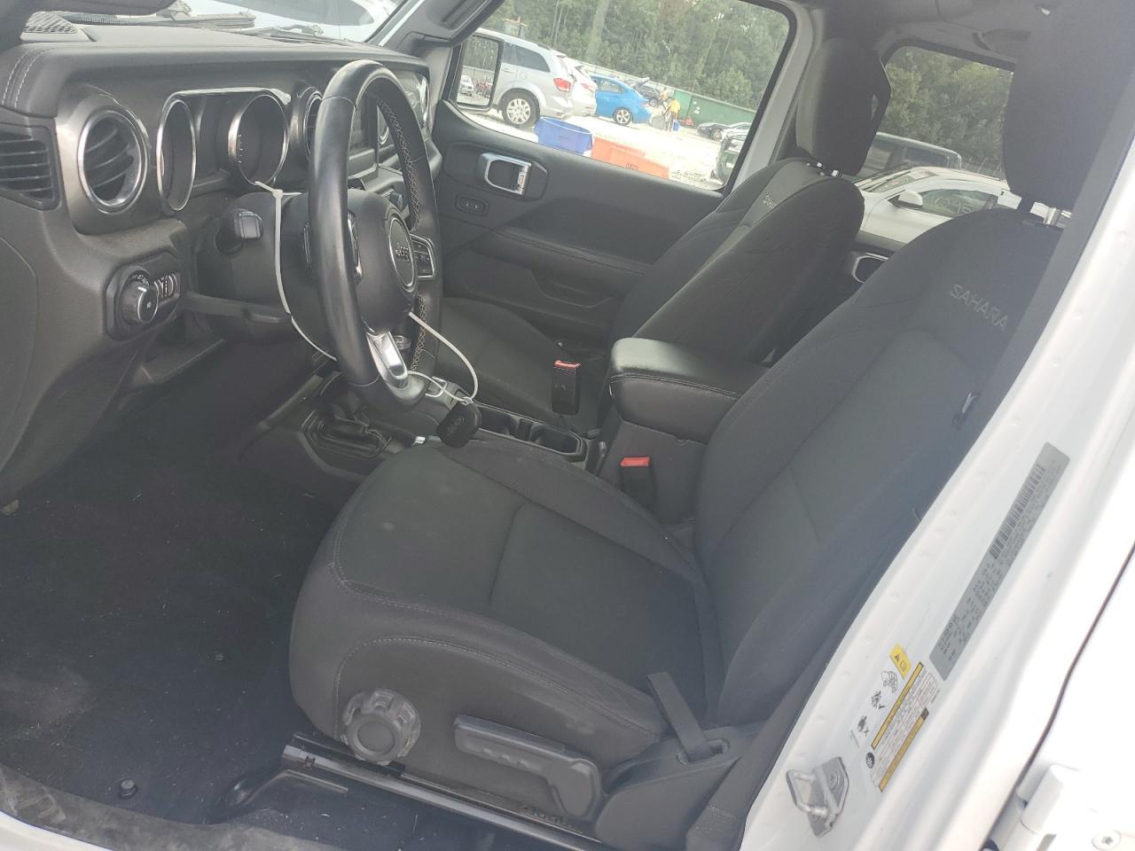 2019 Jeep Wrangler Unlimited Sahara - Image 7