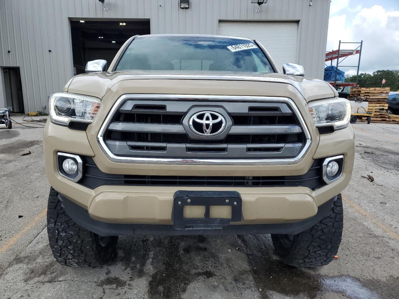 2017 Toyota Tacoma Double Cab - Фото 5