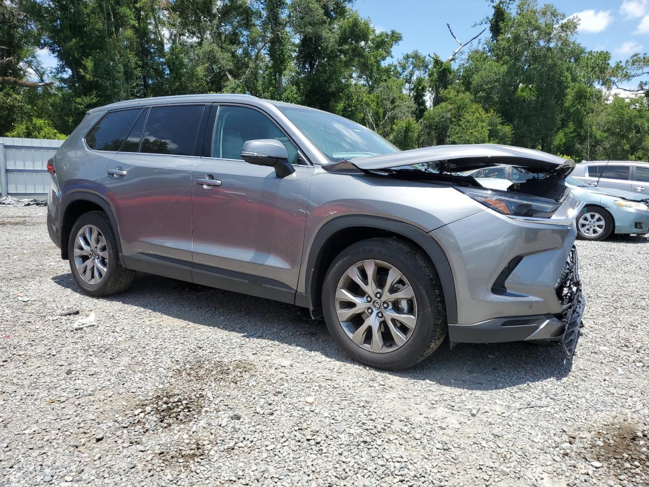 2025 Toyota Grand Highlander Le - Image 4