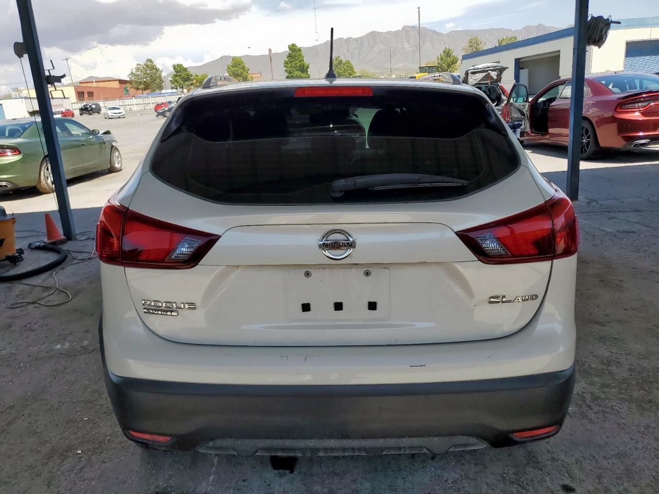 2018 Nissan Rogue Sport S S - Фото 6