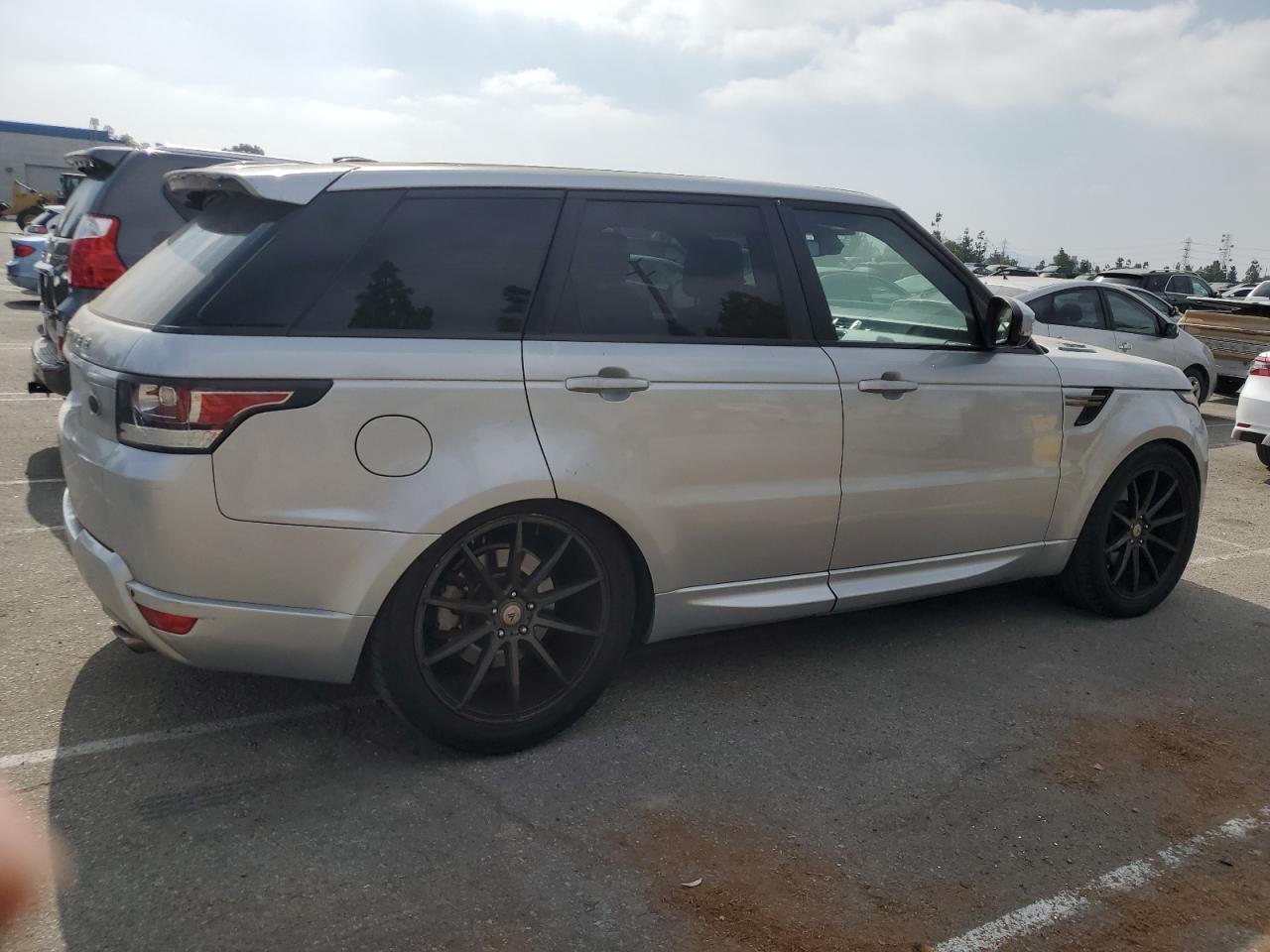 2014 Land Rover Range Rover Sport Se - Image 3