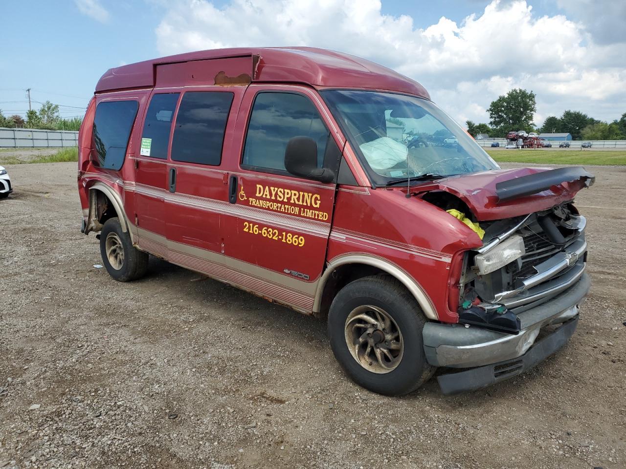 2000 Chevrolet Express G1500 - Image 4