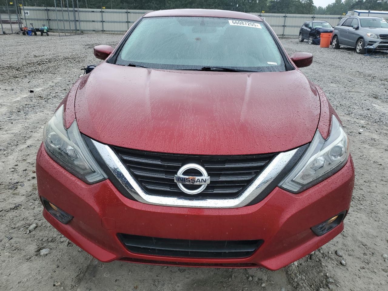 2017 Nissan Altima 2.5 - Image 5