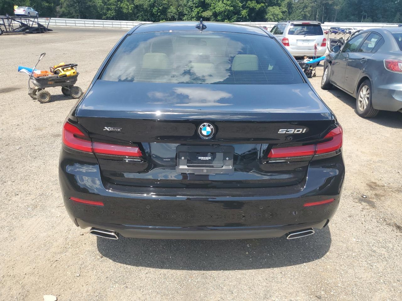 2023 BMW 530 Xi - Image 6