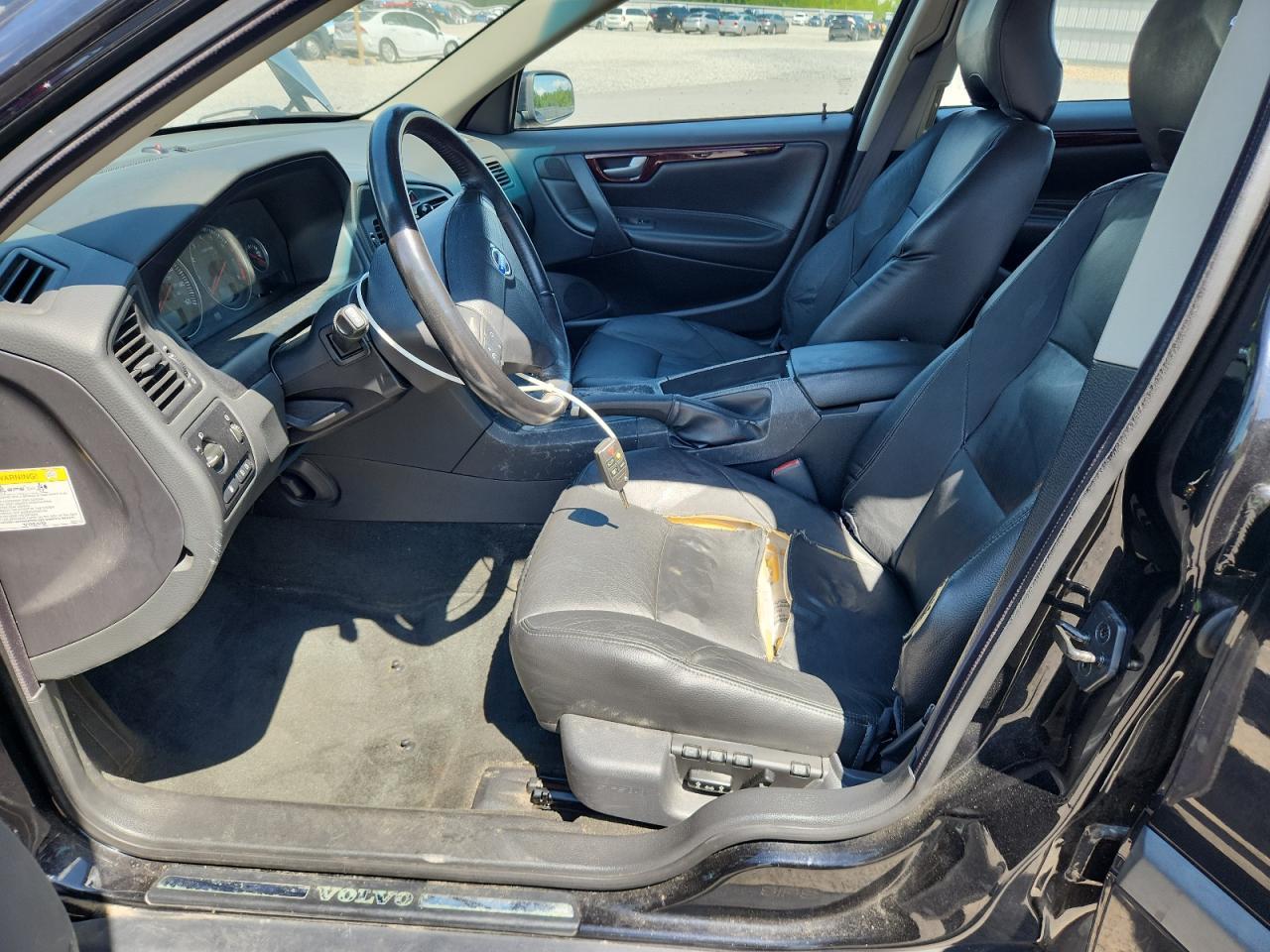 2004 Volvo S60 2.5T - Фото 7