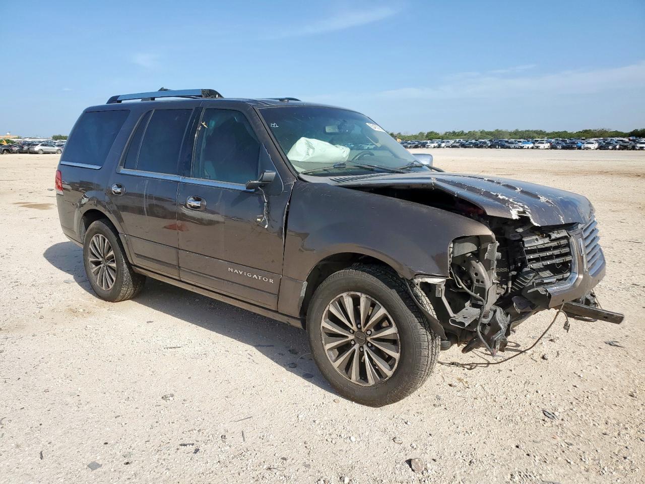 2017 Lincoln Navigator Select - Фото 4