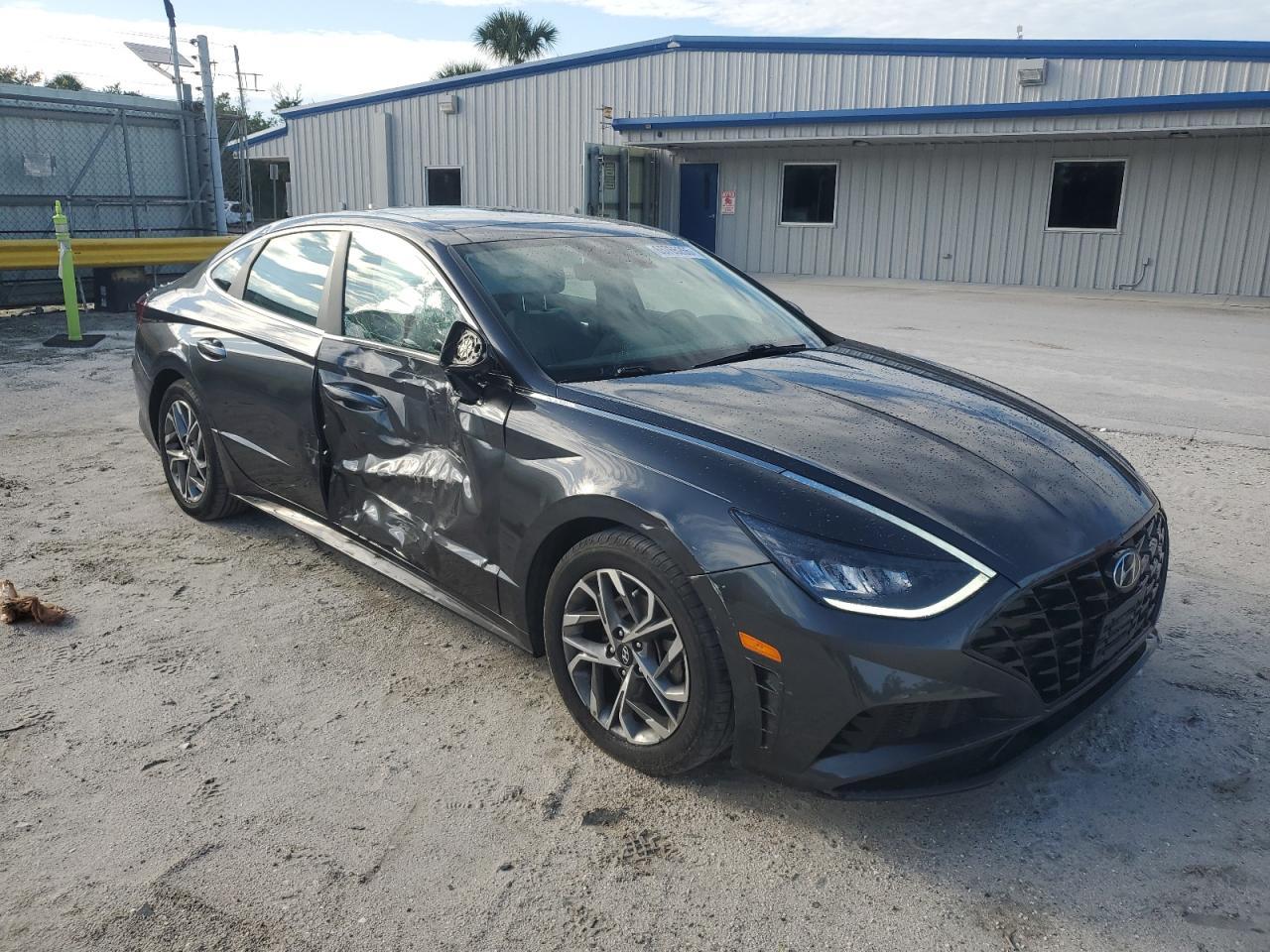 2020 Hyundai Sonata Sel - Image 4