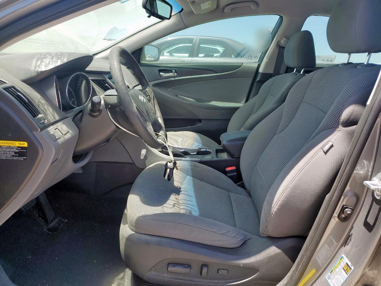 2014 Hyundai Sonata Gls - Image 7